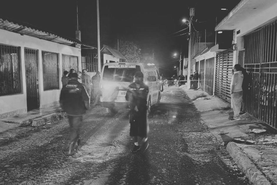 Las víctimas tenían múltiples heridas de bala. (Foto: Bomberos Voluntarios)