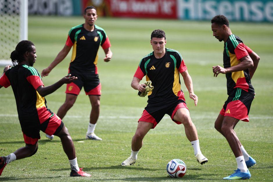 El conjunto jamaiquino está concentrado en poder ganar y sumarse a las selecciones de Concacaf que estarán en el Mundial. (Foto: AFP)