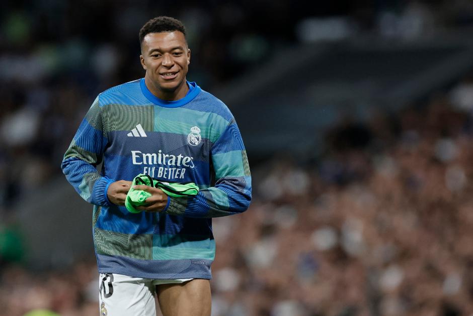 El delantero francés dijo que respetaba la decisión del técnico y que se enfocaba en trabajar para volver a ser titular. (Foto: AFP)