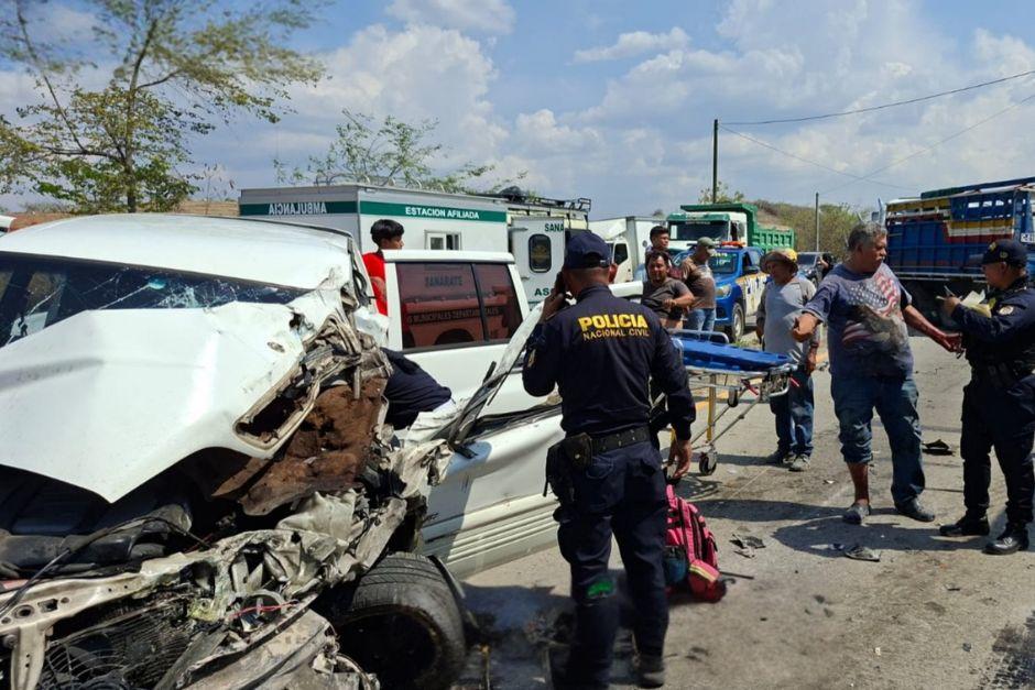 Cinco personas fueron víctimas heridas tras el percance vial. (Foto: Asonbomd)