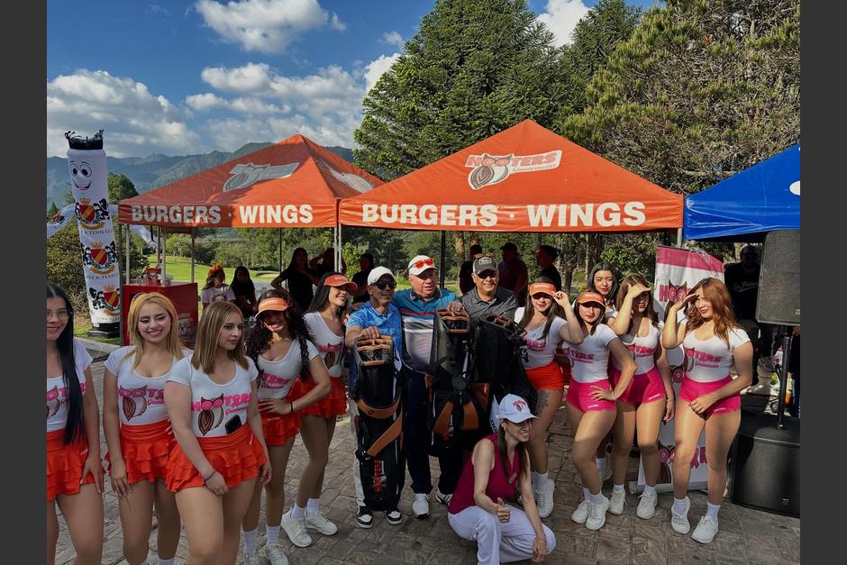 Gabriel Terraza, Rolando Sandoval, y José Pablo García fueron los ganadores de la 9na. edición del torneo Hooters. (Foto: Alta Vista)