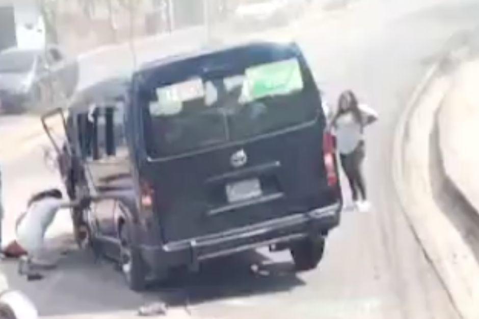 Una de las víctimas resultó con heridas graves. (Foto: Captura de video)