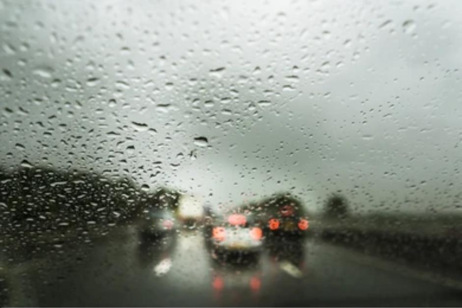 La fuerte lluvia sorprendió a los conductores. (Foto: Shutterstock)