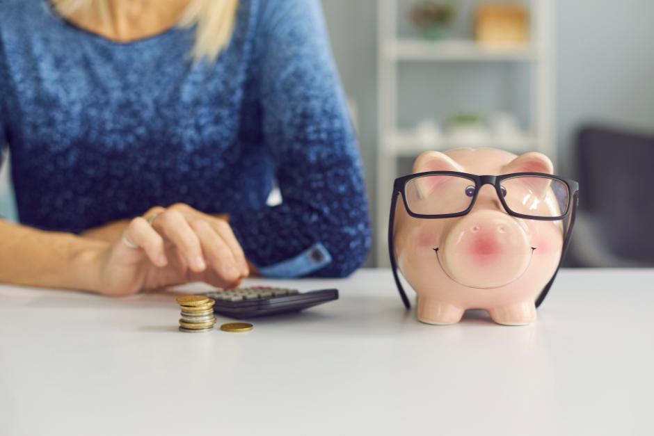 Se estima que el 64.4% de la población adulta en el país posee al menos una cuenta bancaria. (Foto: Canva/Soy502)