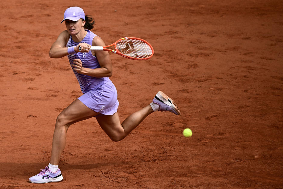 Iga Swiatek se despidió de Roland Garros antes de los cuartos de final. (Foto: AFP) 
