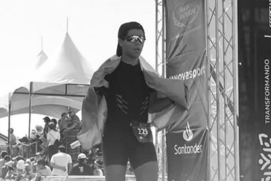 El atleta guatemalteco Martín Sett Salazar fue despedido por sus seres queridos. (Foto: Redes Sociales)