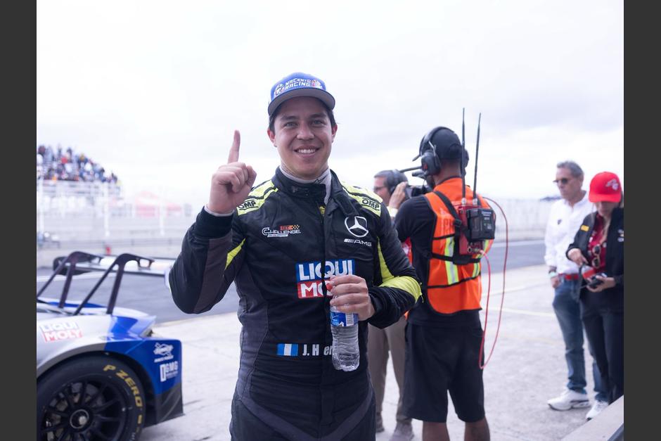 Juan Diego Hernández logró una nueva victoria para Guatemala, ya que triunfo en la división GTS Turbo, del GT Challenge de Las Américas. (Foto: GT Challenge)