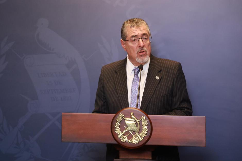 El presidente Bernardo Arévalo evitó pronunciarse en cuatro ocasiones sobre la resolución de la CC contra la designación de Jonathan Menkos. (Foto: SCSP / Soy502)