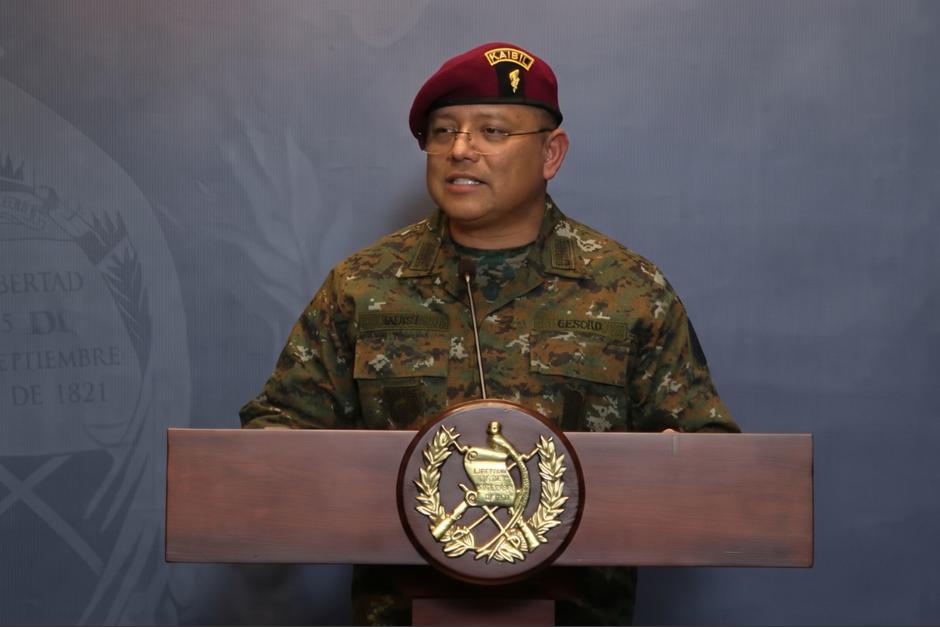 El ministro de la Defensa Henry Sáenz, confirmó que soldados efectuaron disparos durante los hechos violentos registrados en Huité, Zacapa. (Foto: SCSP / Soy502)