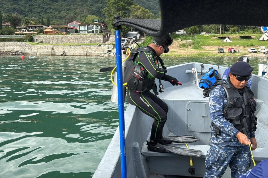 Este viernes es el segundo día de búsqueda de dos personas que continúan desaparecidas tras la caída de un helicóptero. (Foto: CVB)