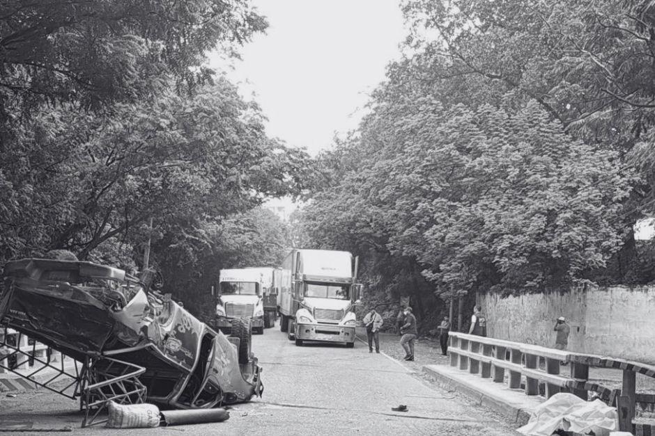 Las víctimas quedaron gravemente herias tras el fuerte impacto. (Foto vía: RRSS)