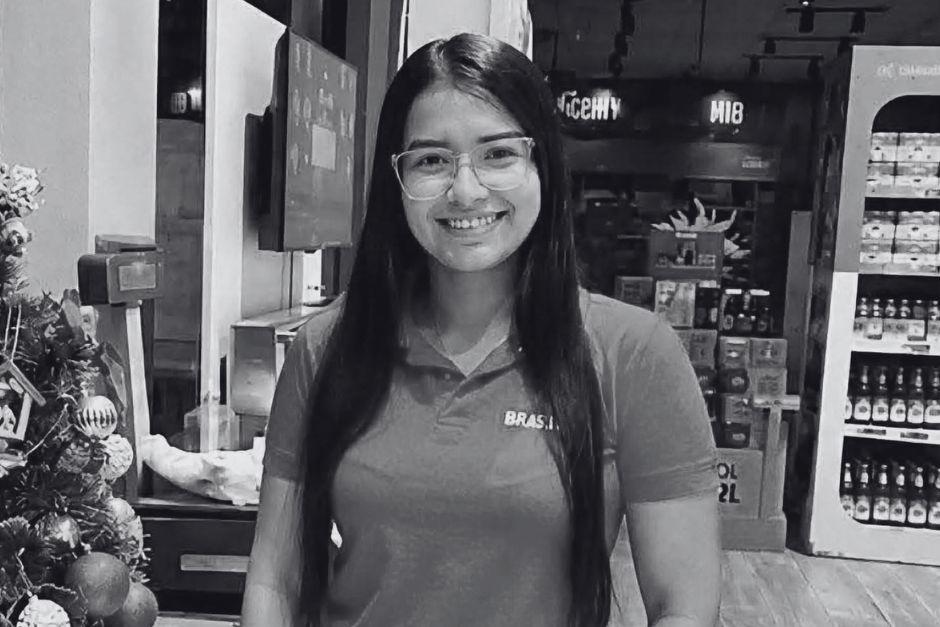 La joven estudiante de derecho trabajaba en las noches en una tienda de abarrotes. (Foto vía: RRSS)