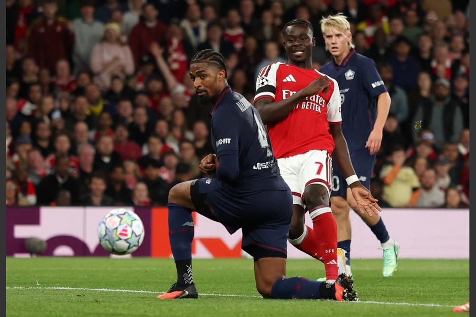 Saka define el tercero para finiquitar la victoria de los gunners. (Foto: AFP)
