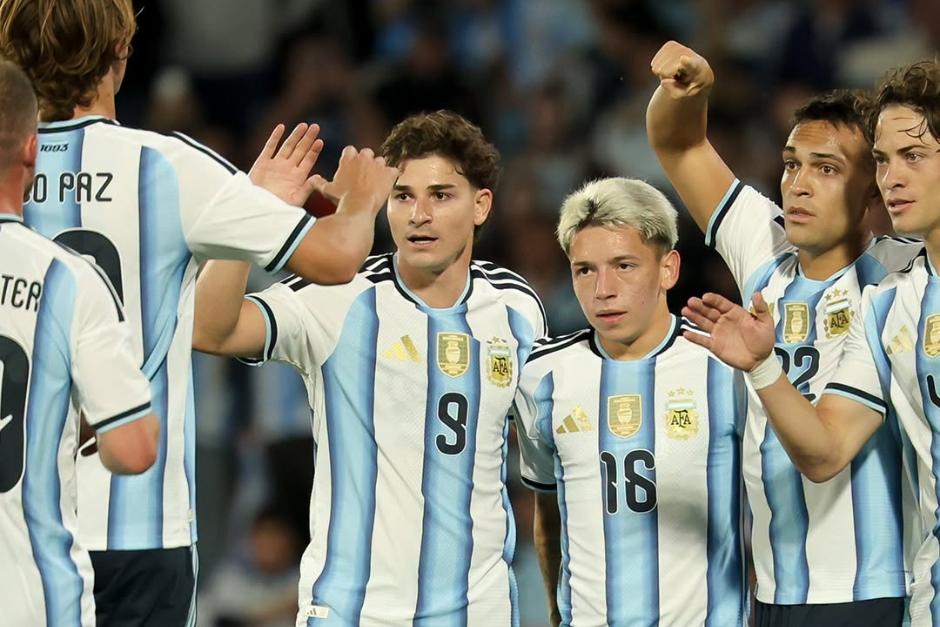 La nueva generación de futbolistas tendrán que brillar para que Argentina mantenga su protagonismo en el continente. (Foto: AFA)