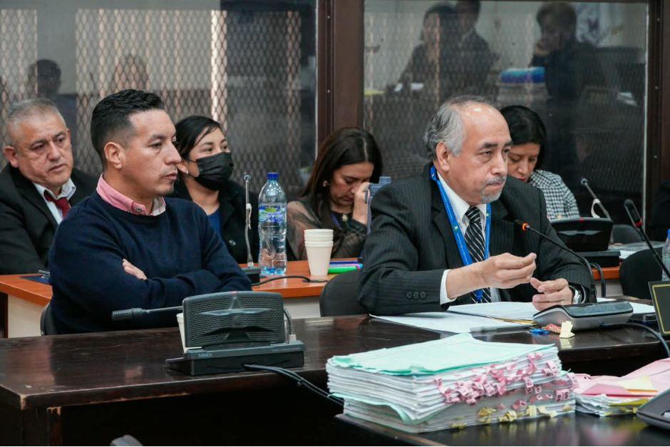La defensa de los siete agentes de la PNC señalados del delito de ejecución extrajudicial de un ciudadano canadiense y un guatemalteco rechazaron las acusaciones del MP que pidió 60 años de prisión por la comisión de dicho delito. (Foto: Wilder López/Soy502)