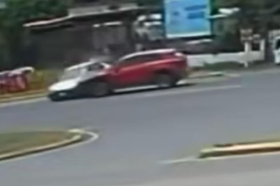Los percances fueron capturados en el mismo sitio. (Foto: Captura de video)