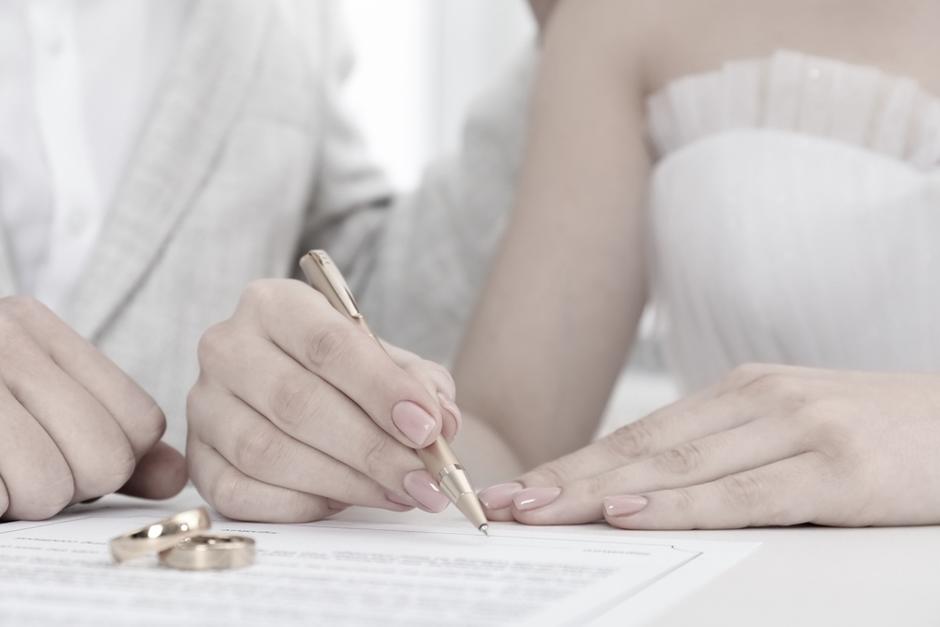 Todo ocurrió al terminar la boda civil. (Foto: Shutterstock)
