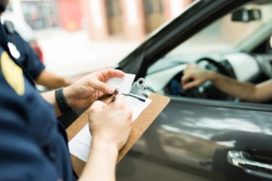 En total, el conductor acumuló Q600 en sanciones. (Foto ilustrativa: Shutterstock)
