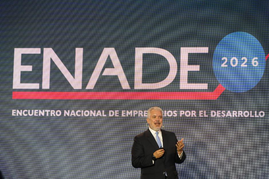 El expresidente de Colombia, Iván Duque, explicó que recortar los ingresos locales bajo argumentos populistas genera un deterioro progresivo en la calidad de vida de los habitantes. (Foto: Wilder López/Soy502)