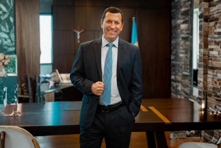Luis Rolando Lara Grojec, Gerente General y CEO de Banco Industrial en Guatemala. 