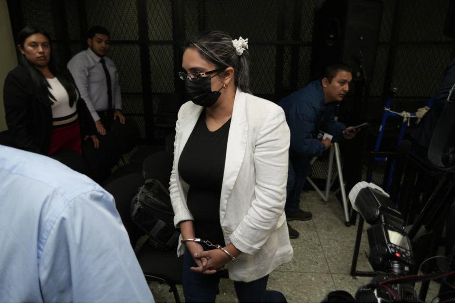 Por el procedimiento de aceptación de cargos en el caso del asesinato de su prima, a abogada Sindy Yaneth Paz Morales, Blanca Edelmira Saravia fue condenada a 1 años 6 meses. (Foto: Wilder López/Soy502)