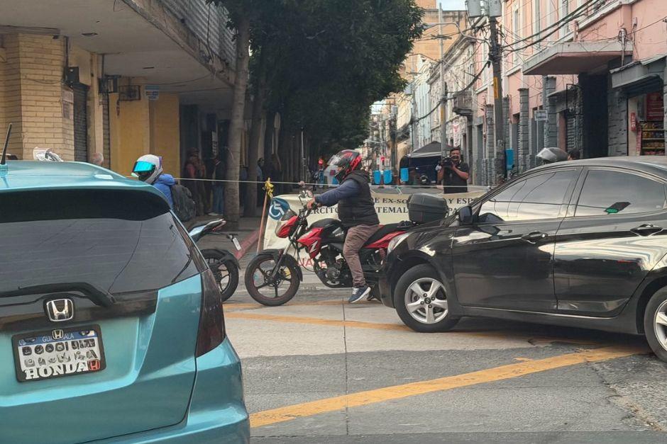 El bloqueo se registra sobre la 8 avenida y 9 calle. (Foto: Amilcar Montejo/PMT)