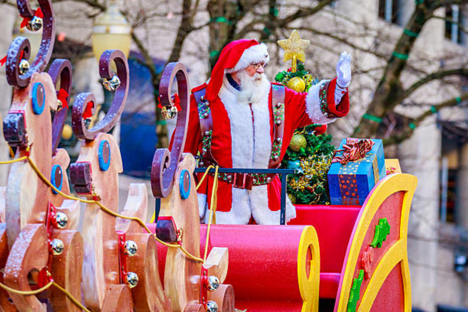 Carrozas recorrerán las calles el próximo 8 de noviembre en el Desfile Navideño B&B 2026. (Foto ilustrativa: iStock)