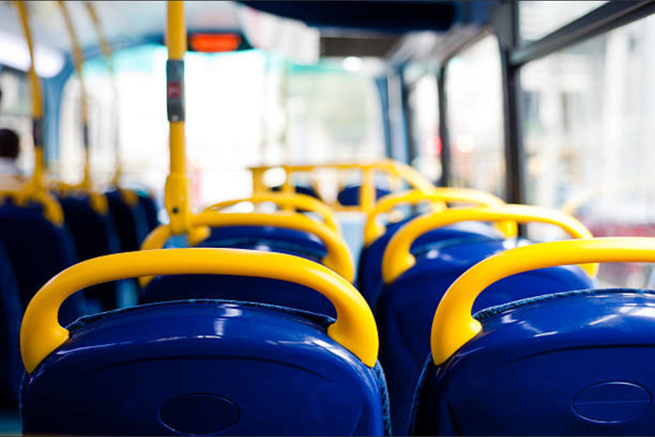 Delincuentes abordaron un bus para cometer el asalto en zona 12. (Foto ilustrativa: iStock)
