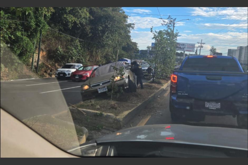 El accidente se registró cerca del puente de San Cristóbal. (Foto: redes sociales)