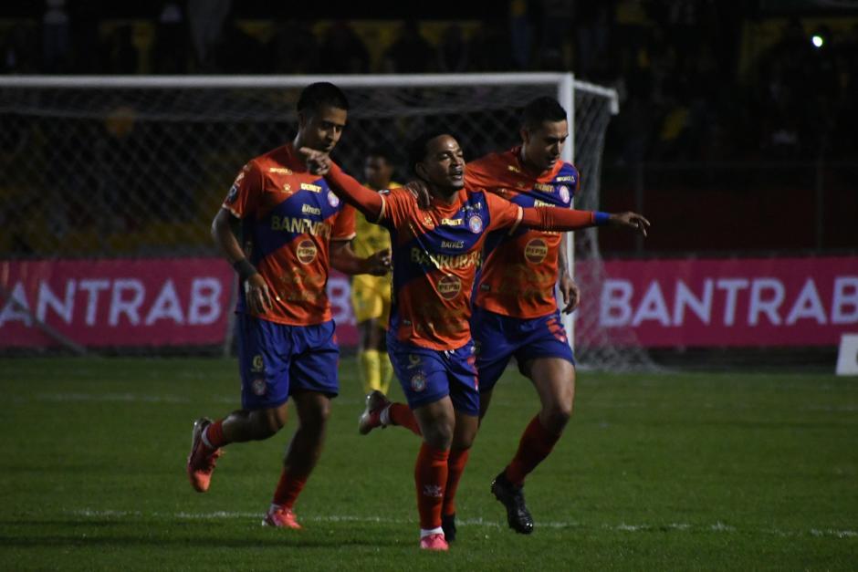 Yair Jaén consiguió un doblete en la goleada de los chivos frente a los leones. (Foto: Esner Navarro / Colaborador)
