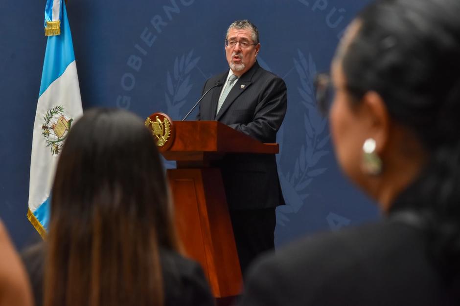 El presidente Bernardo Arévalo anunció la suspensión de la implementación de los cambios efectuados en Guatecompras. (Foto: Estuardo Paredes / Soy502)