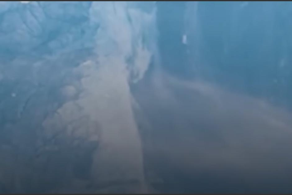 El glaciar colapsó provocando una avalancha mortal. (Foto: captura de video)