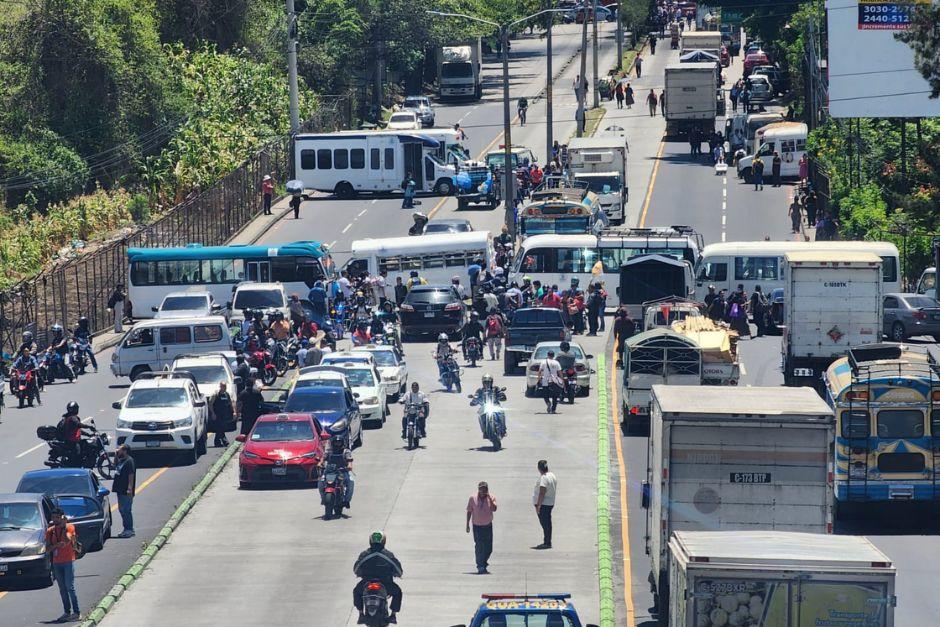 Los manifestantes mantienen bloqueos en distintos puntos del país. (Foto: Jorge Senté/Colaborador)