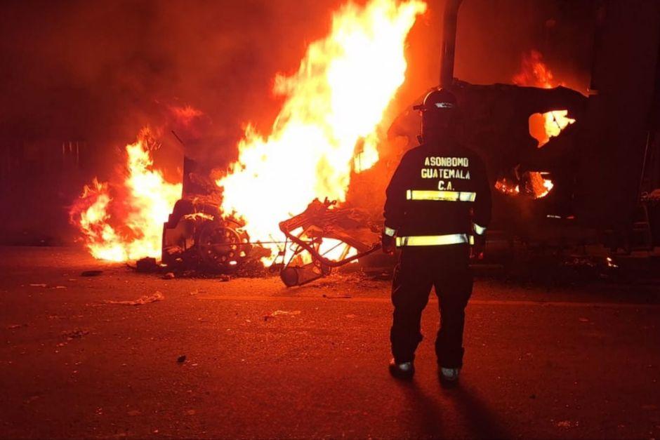 Los disturbios causados por supuestos manifestantes afectaron a más de 200 personas durante los bloqueos del viernes. (Foto: Asonbomd)