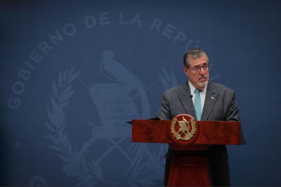 El presidente Bernardo Arévalo respondió a los señalamientos sobre su postura frente a los bloqueos de 2023 y 2026. (Foto: SCSP / Soy502)