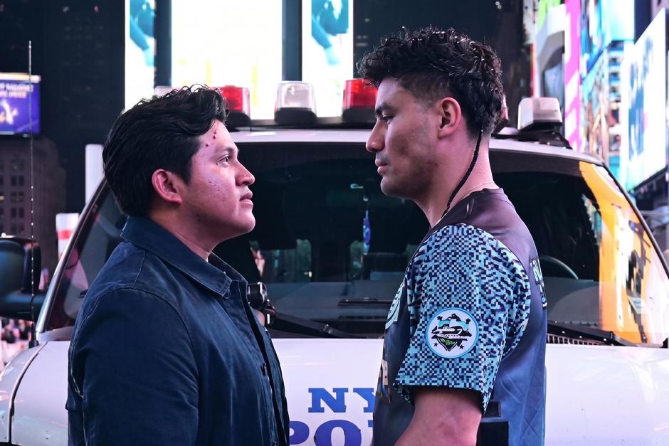 Julio NYC, fotógrafo guatemalteco se encuentra con el boxeador en NYC. (Foto vía: RRSS)