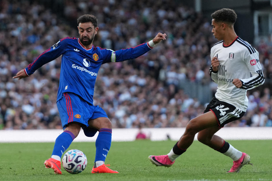 Ni las genialidades de Bruno Fernandes permitieron al United conseguir el triunfo en Craven Cottage. (Foto: AFP) 