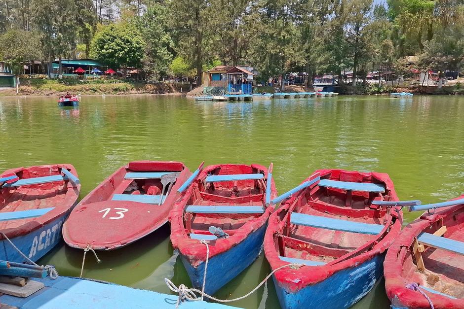 El paseo en lancha en el Parque Nacional Los Aposentos cuesta Q5 por persona. (Foto: Roberto Ruiz)