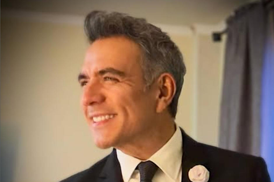 Hector Sandarti cuenta con un nuevo proyecto teatral. (Foto: Instagram)