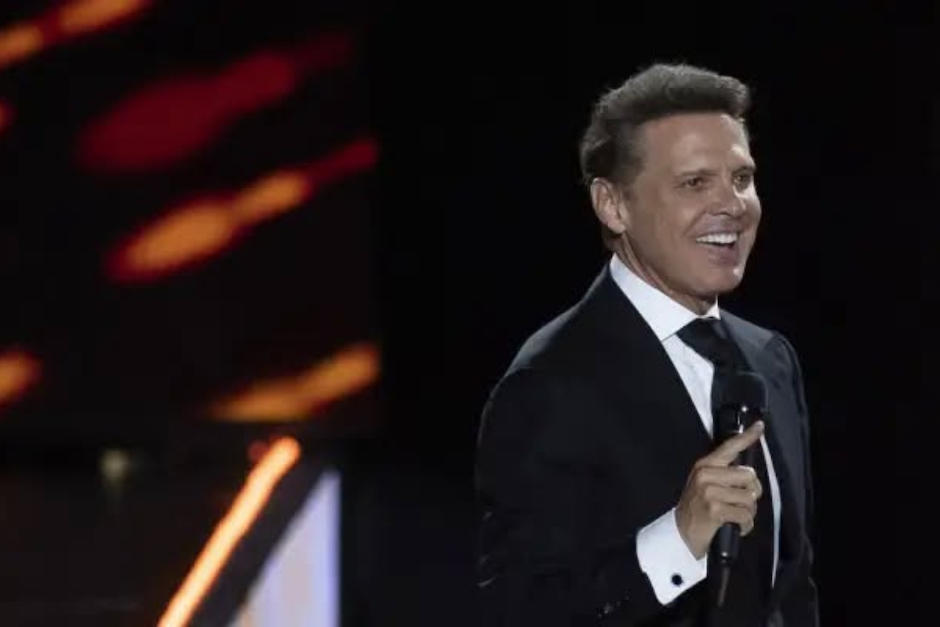  La agrupación Cuarto7 rinde tributo a Luis Miguel enun concierto. (Foto: AFP)