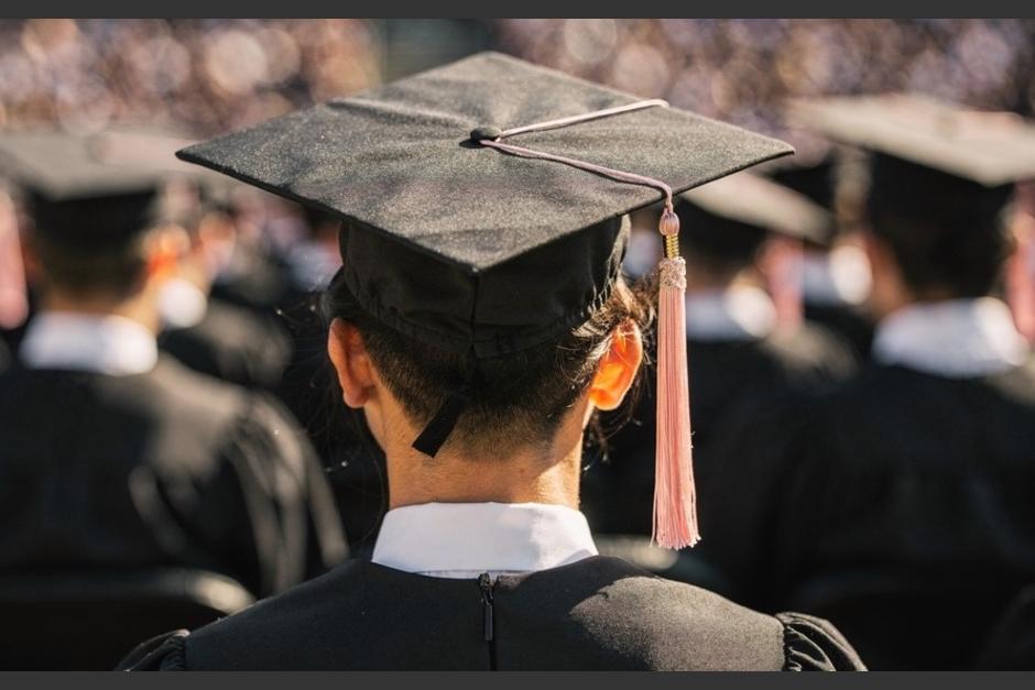 Los centros educativos no pueden emitir cobros no autorizados. (Foto: Shutterstock)
