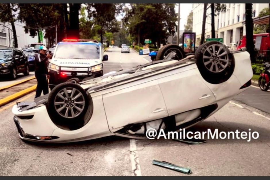 Autoridades de tránsito ya están en el lugar. (Foto: vía: Amilcar Montejo)
