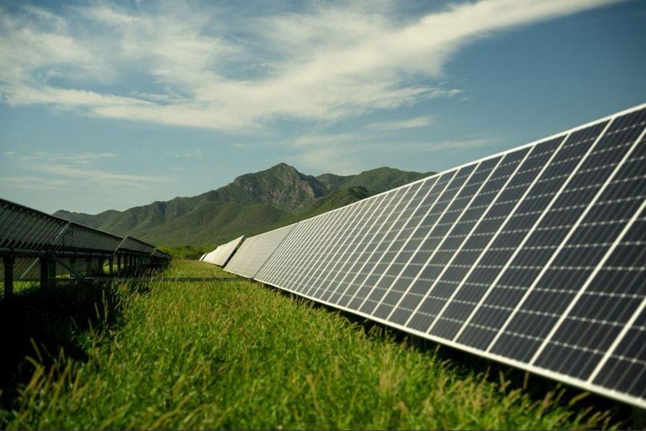 Guatemala suma 75 MWp de energía solar con proyecto de Cox. (Foto: Cortesía/Soy502)