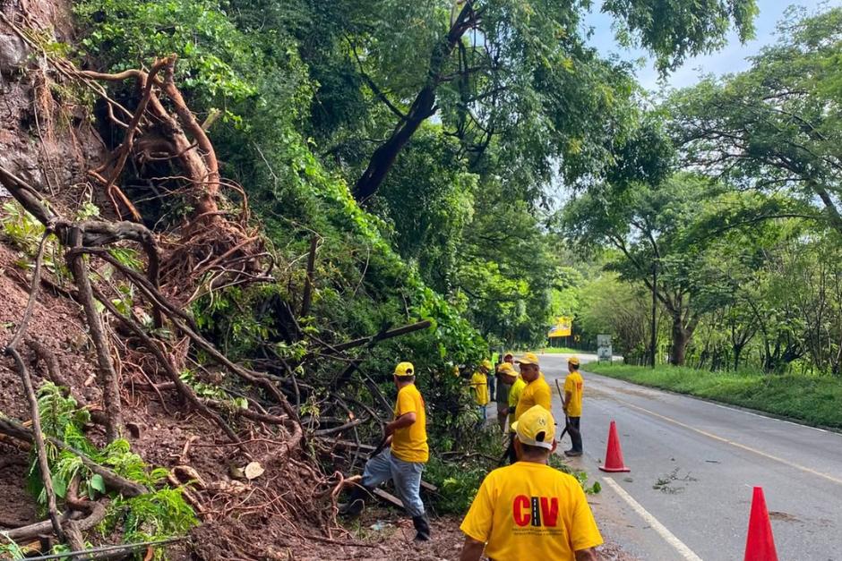 Según el CIV, desde junio a la fecha, se han atendido 146 emergencias viales en diferentes departamentos. (Foto: CIV/Soy502)