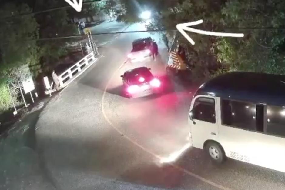 El ataque armado quedó registrado por medio de una cámara de seguridad. (Foto: Captura de video)