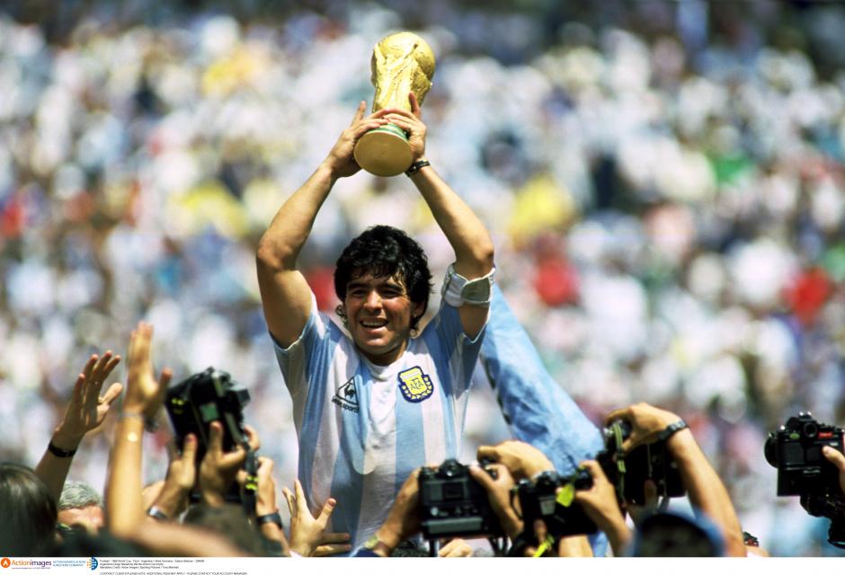 Diego Maradona es hasta ahora mejor que Lionel Messi debido a que el Diego guió a la albiceles a su último título mundial. (Foto: Tony Marshall)