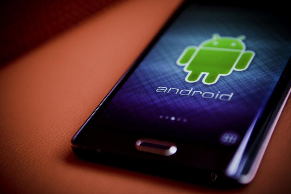 Los hackers aprovechan cualquier oportunidad para robar la información de los dispositivos Android. (Foto: engadget.com)