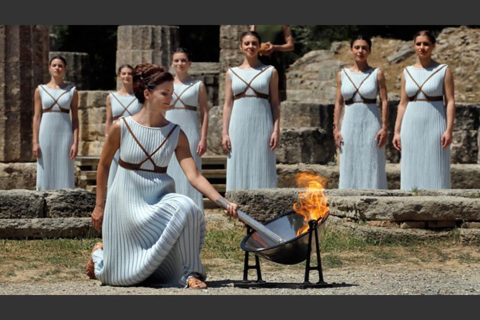 Ya son muchas las personas en grecia que se están congregando para adorar antiguos dioses de su mitología. (Foto: actualidad.rt.es)