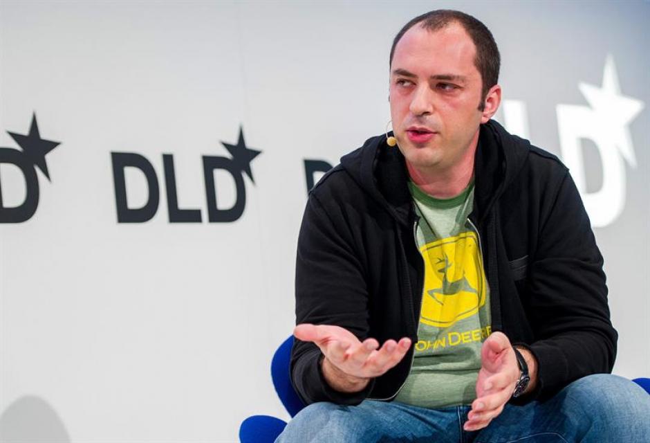 Jan Koum, el inventor de Whatsapp, vendió la aplicación a Facebook por 19 mil millones de doláres. (Foto: EFE) 