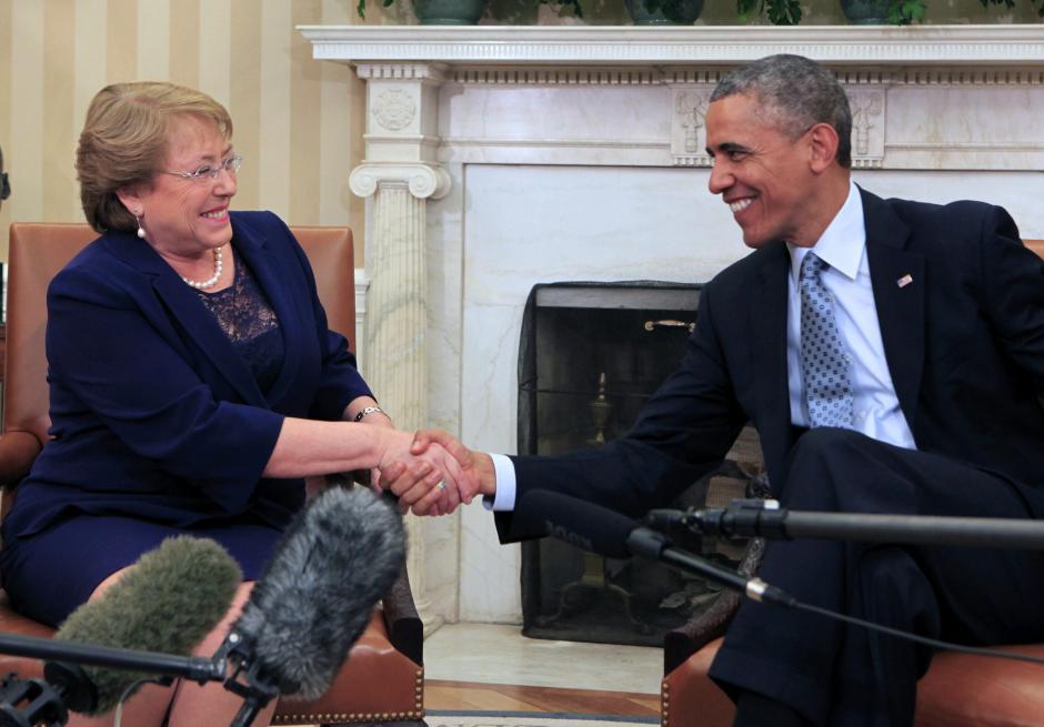 Barack Obama y Michele Bachelet durante la reunión mantenida en la Casa Blanca. (Foto: EFE) 